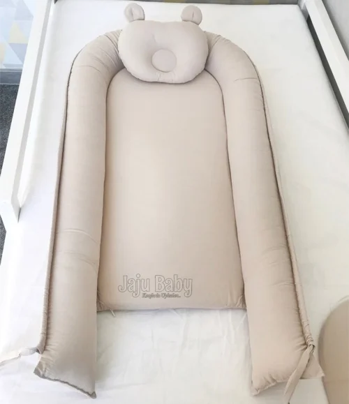 Jaju Baby - Babynestje En Hoofdkussen - Organische Katoen - Antibacterieel Babynestje - Anti-Allergisch Babynestje - Lichtbruin - 74 X 40 Cm 4 Jaju Baby - Babynestje En Hoofdkussen - Organische Katoen - Antibacterieel Babynestje - Anti-Allergisch Babynestje - Lichtbruin - 74 X 40 Cm -Baby Verzorging 1037x1200 5