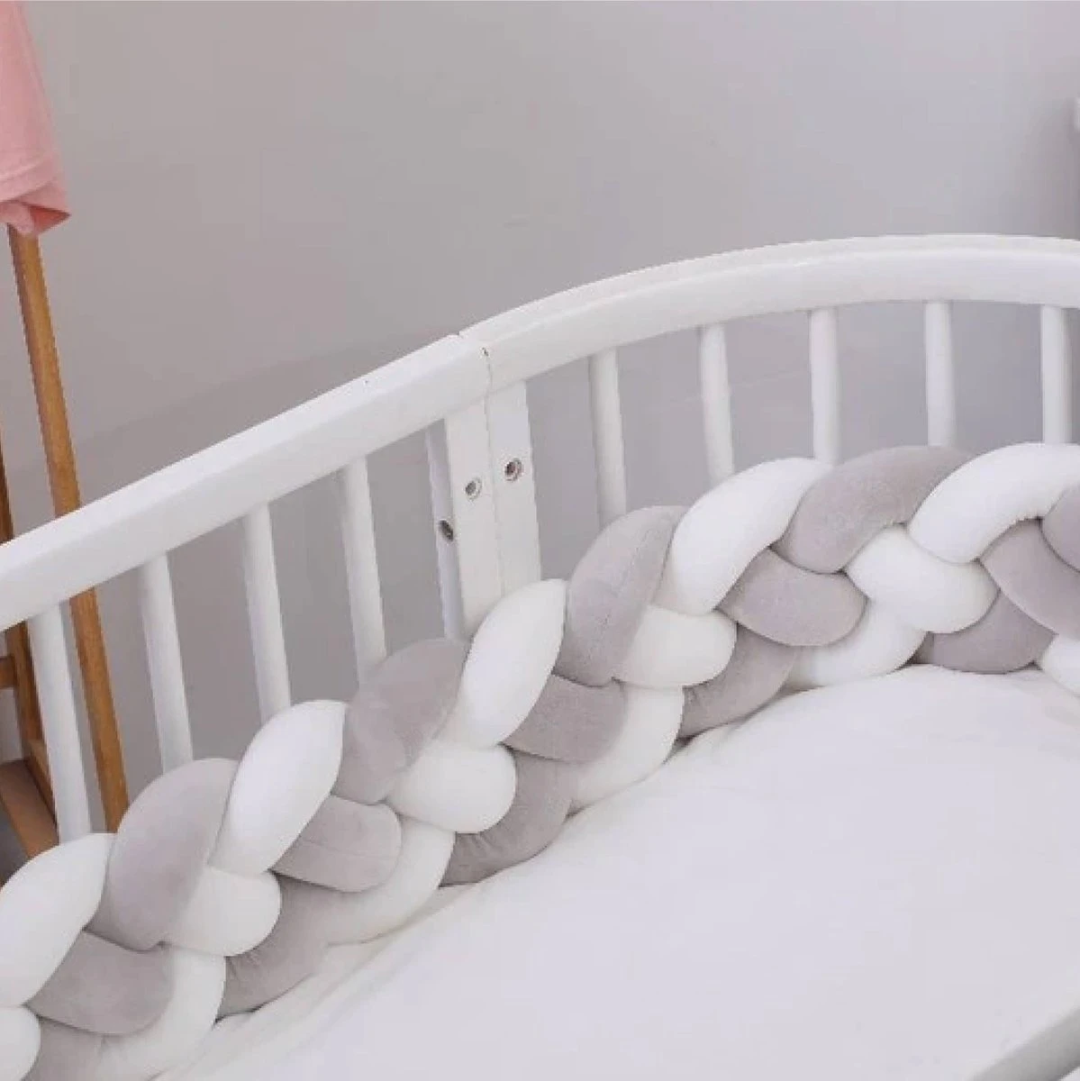Bedbumper - Bedomrander - Bedbumper ledikant - Bedbumper gevlochten - Boxomrander - Babykamer accessoires - 3 meter - Katoen - Grijs/wit Bedbumper - Bedomrander - Bedbumper Ledikant - Bedbumper Gevlochten - Boxomrander - Babykamer Accessoires - 3 Meter - Katoen - Grijs/wit -Baby Verzorging 1199x1200 23