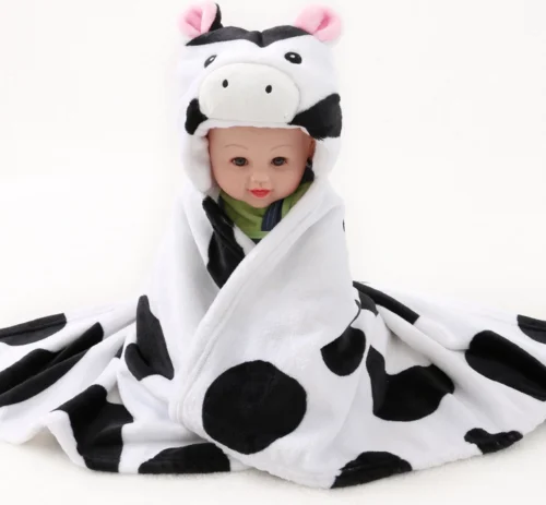 Multifunctionele Baby Fleecedeken Met Capuchon Stoere Koe! | Badcape Baby En Peuters | Deken Kinderen | Wikkeldeken | Dekentje Baby & Peuter 0-3 Jaar | Babydeken | Kraamcadeau | Babycape | Fleece Deken | Kraam | Maxi Cosi Deken | Dier | Doek