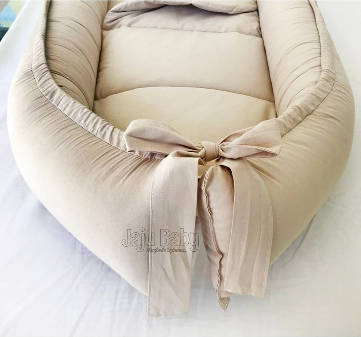 Jaju Baby - Babynestje en Hoofdkussen - Organische Katoen - Antibacterieel Babynestje - Anti-Allergisch Babynestje - Lichtbruin - 74 x 40 cm Jaju Baby - Babynestje En Hoofdkussen - Organische Katoen - Antibacterieel Babynestje - Anti-Allergisch Babynestje - Lichtbruin - 74 X 40 Cm -Baby Verzorging 1200x1122 3