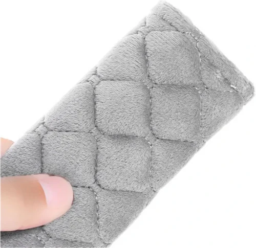 Hazlö Luxe Gordelhoezen - Checkered - Auto Gordel Beschermer - Schouderhoezen - Gordelkussen - Gordelhoes - 2 Stuks - Grijs 3 Hazlö Luxe Gordelhoezen - Checkered - Auto Gordel Beschermer - Schouderhoezen - Gordelkussen - Gordelhoes - 2 Stuks - Grijs -Baby Verzorging 1200x1164