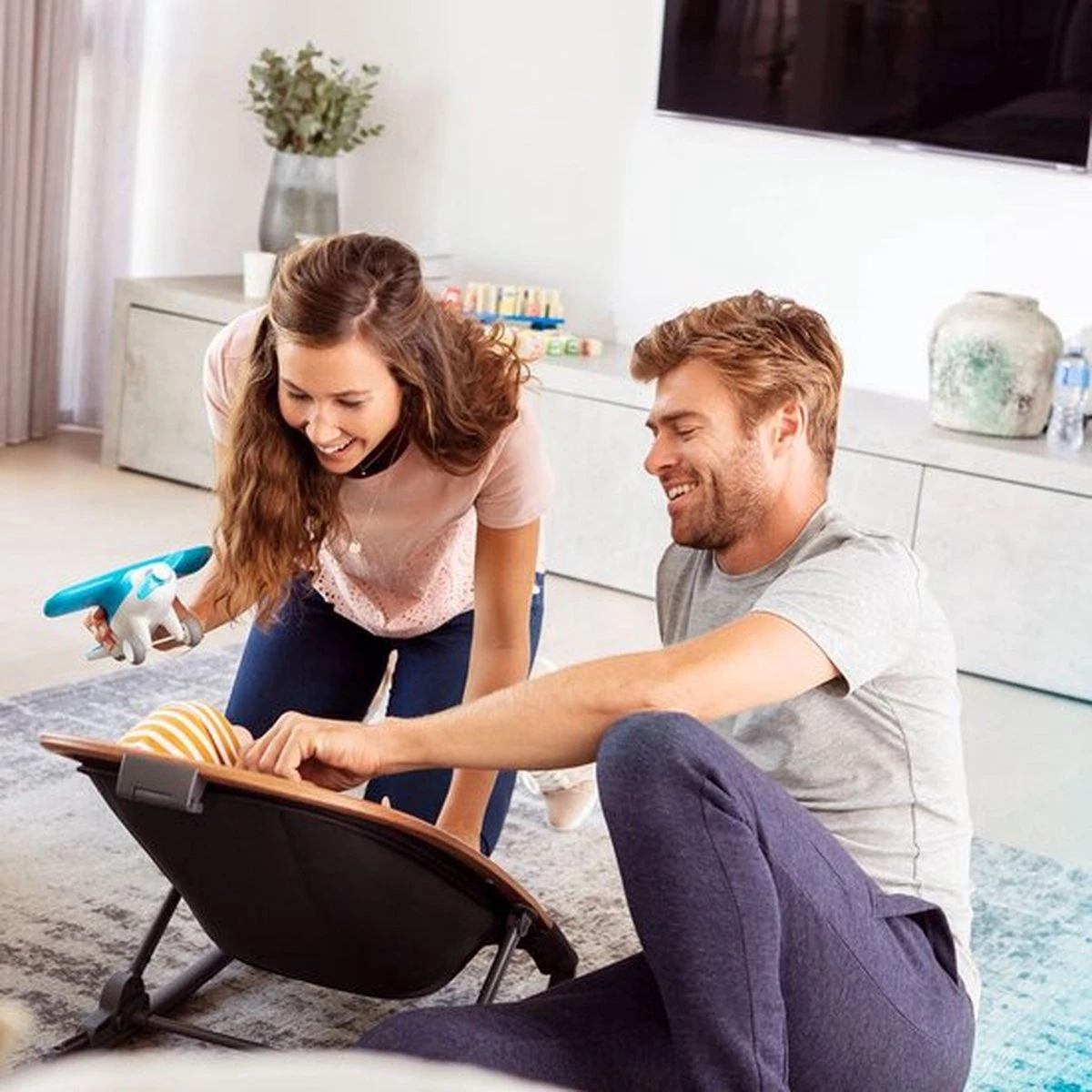 Maxi-Cosi Kori 2-in-1 Wipstoel - Essential Graphite Maxi-Cosi Kori 2-in-1 Wipstoel - Essential Graphite -Baby Verzorging 1200x1200 1020