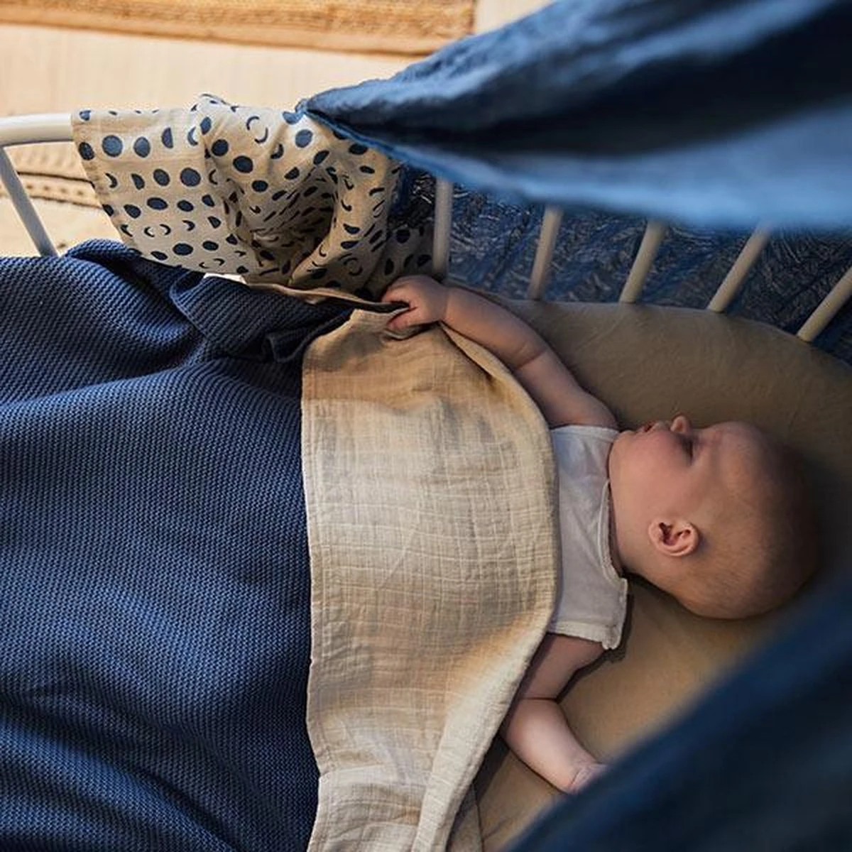 Jollein Baby Deken Wieg 75x100cm Basic Knit - Jeans Blue Jollein Baby Deken Wieg 75x100cm Basic Knit - Jeans Blue -Baby Verzorging 1200x1200 1202