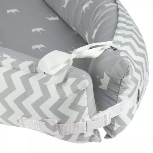 Buxibo Babynestje - Omkeerbare Babynest - Co-Sleeper/Bedbumper - Veilig Slapen - 88x53cm - Grijs 4 Buxibo Babynestje - Omkeerbare Babynest - Co-Sleeper/Bedbumper - Veilig Slapen - 88x53cm - Grijs -Baby Verzorging 1200x1200 1494