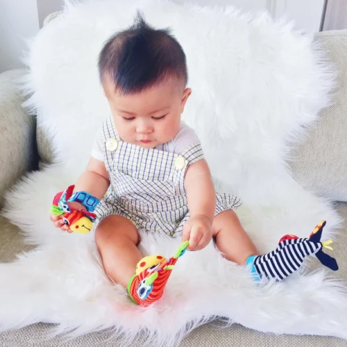 Playgro Pols- En Voetrammelaarset Zebra & Giraf - Set Van 4 Stuks, 2 Polsbandjes En 2 Rammelsokjes -Baby Verzorging 1200x1200 19