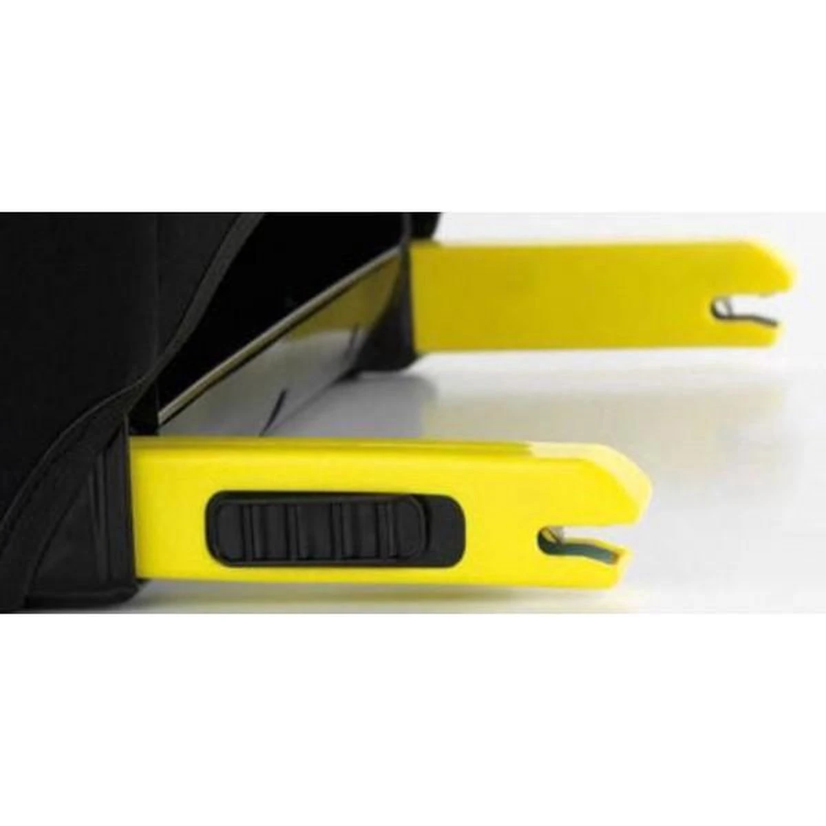 Kiddy Autostoeltje Phoenixfix Pro2 groep 1 zwart 41542PF069 Kiddy Autostoeltje Phoenixfix Pro2 Groep 1 Zwart 41542PF069 -Baby Verzorging 1200x1200 209