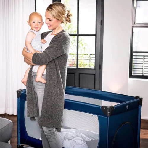 Hauck Dream N Play Plus Campingbedje Set - Met Matras En Muggennet - Navy -Baby Verzorging 1200x1200 431