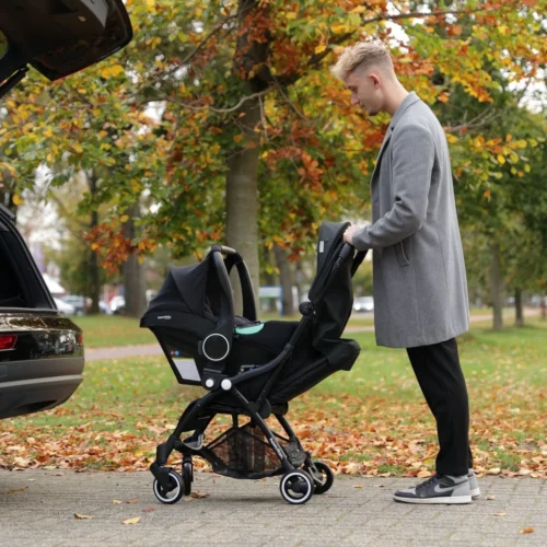 Hamilton By Yoop S1 Plus Buggy Met Monteerbare Zeno Plus Draagwieg - Nieuw En Hoger 2023 Model - Premium Budget Stroller Met One Hand Folding Technologie – Zwart - Licht, Verstelbaar, Wendbaar En Geschikt Van 0 Maanden Tot 4 Jaar – Inclusief Adapter -Baby Verzorging 1200x1200 459