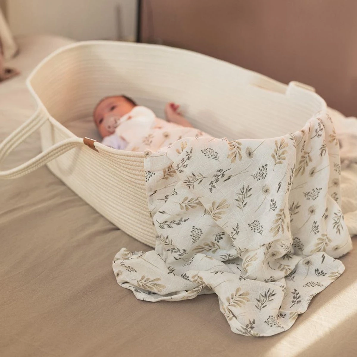 Jollein Hydrofiele Doek Large 115x115cm Wild Flowers - 2 stuks Jollein Hydrofiele Doek Large 115x115cm Wild Flowers - 2 Stuks -Baby Verzorging 1200x1200 877