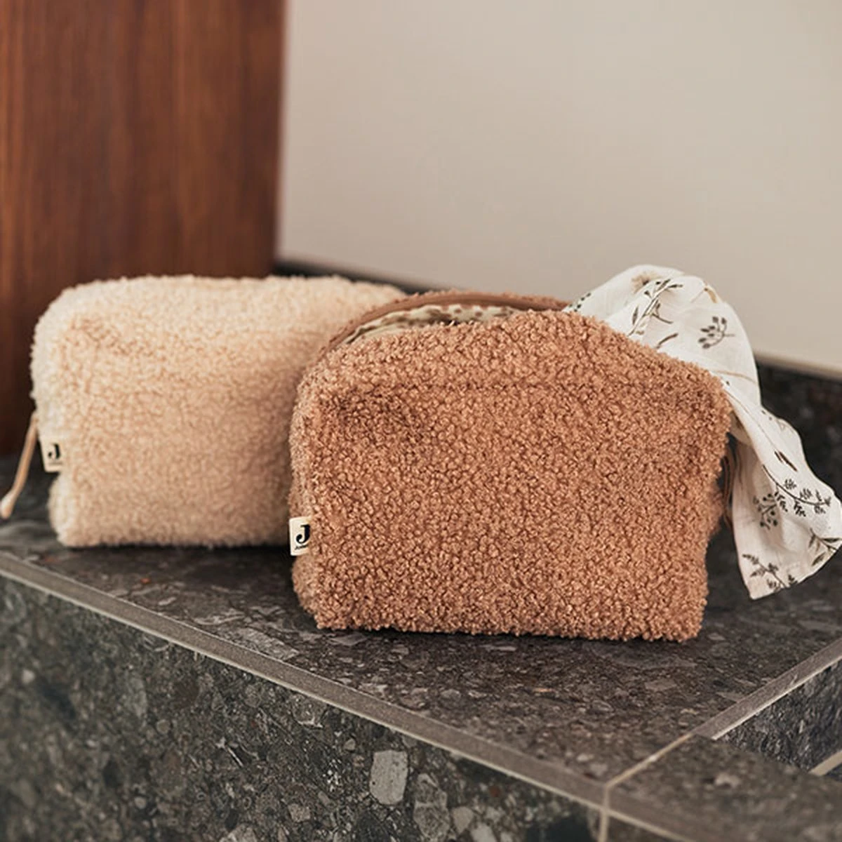 Jollein Hydrofiele Doek Large 115x115cm Wild Flowers - 2 stuks Jollein Hydrofiele Doek Large 115x115cm Wild Flowers - 2 Stuks -Baby Verzorging 1200x1200 878