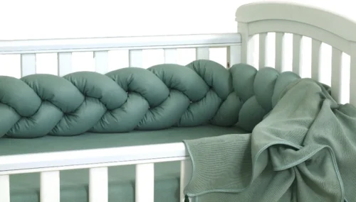 MamaLoes Amy Pure Stonegreen 210 Cm Braided Bedbumper 80122