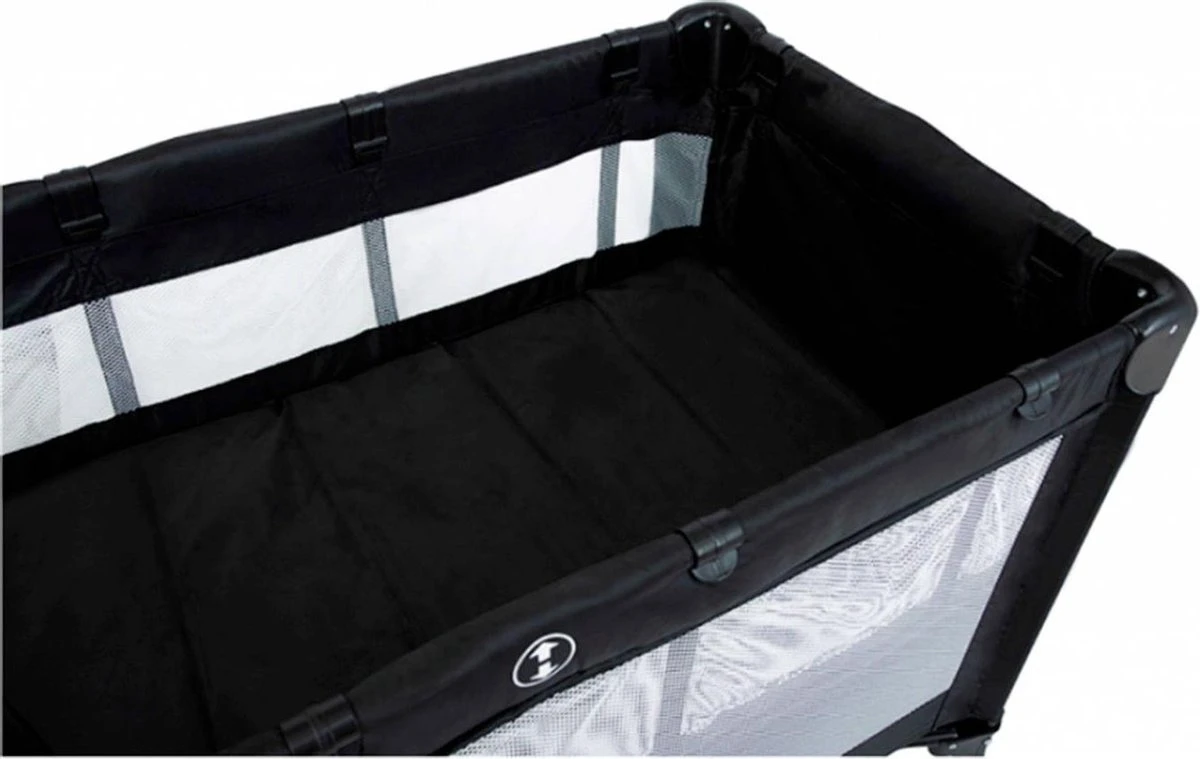 Ding Deluxe Black Campingbedje incl. Bodemverhoger Ding Deluxe Black Campingbedje Incl. Bodemverhoger -Baby Verzorging 1200x759 2