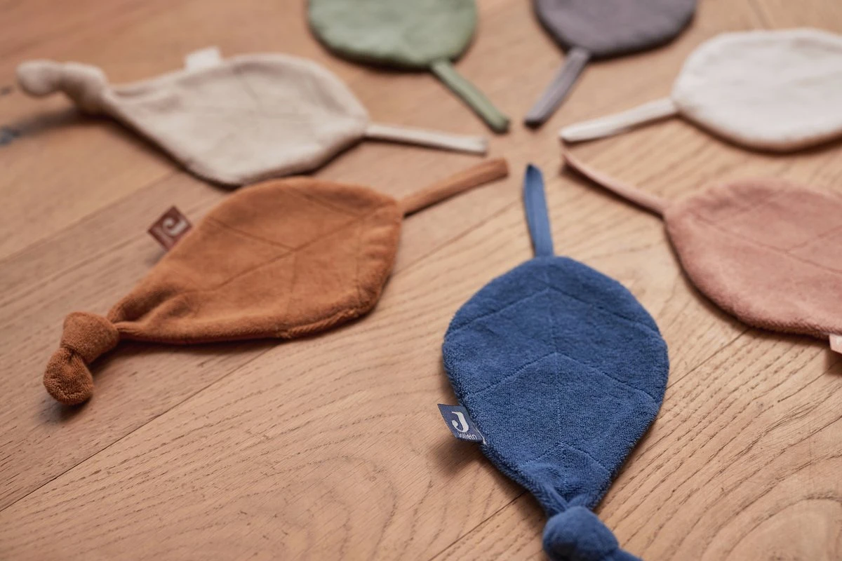 Jollein Speendoekje Badstof Leaf - Jeans Blue Jollein Speendoekje Badstof Leaf - Jeans Blue -Baby Verzorging 1200x800 168