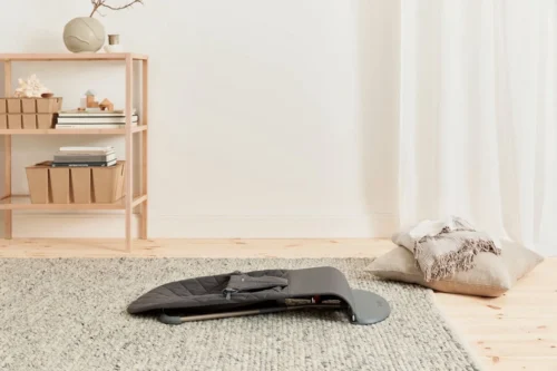 BabyBjörn Wipstoel Bliss Donkergrijs Frame - Cotton Klassiek Quilt - Antraciet - Ergonomisch - Verstelbaar - Inklapbaar -Baby Verzorging 1200x800 192