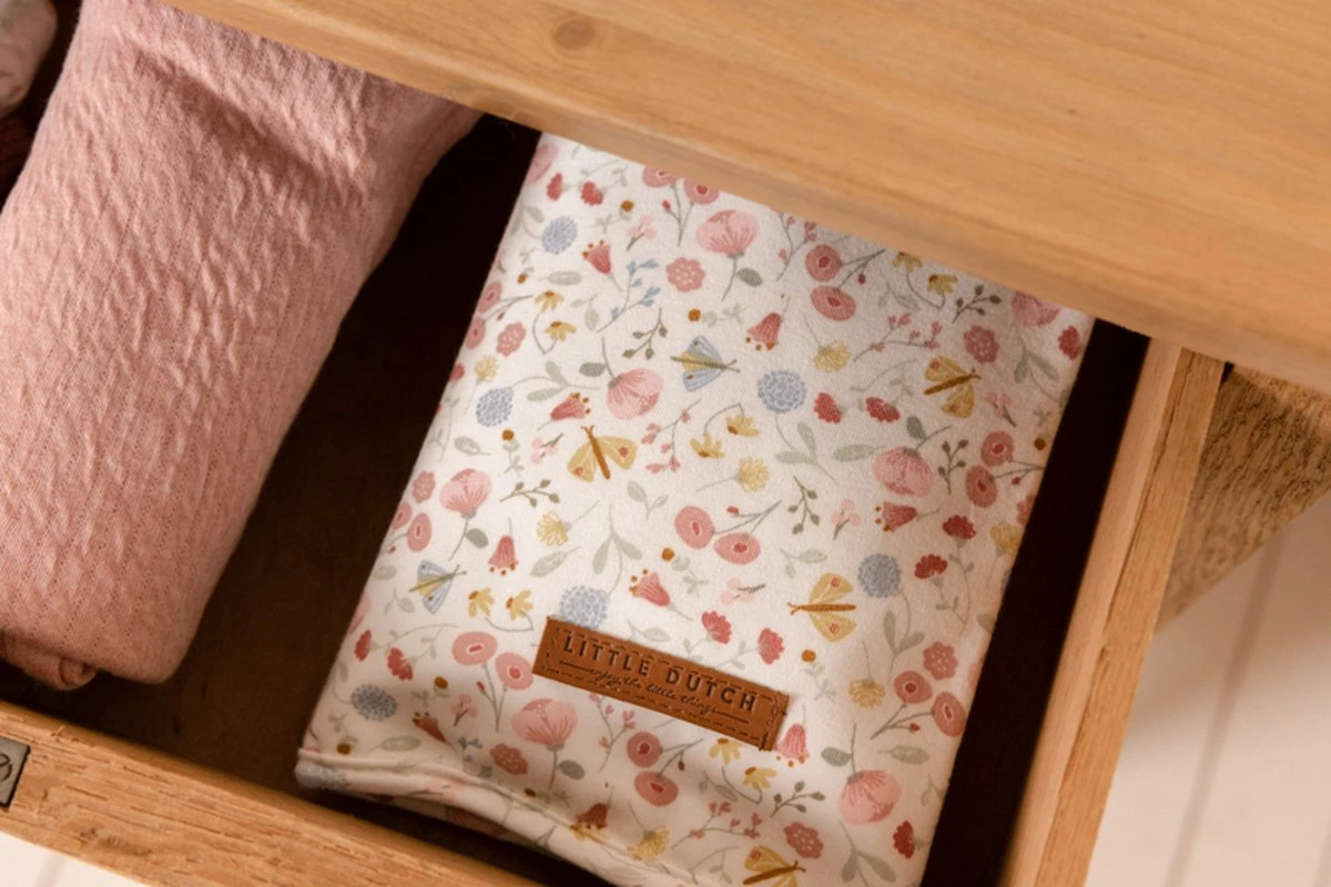 Luieretui Flowers & Butterflies Little Dutch Luieretui Flowers & Butterflies -Baby Verzorging 1200x800 25