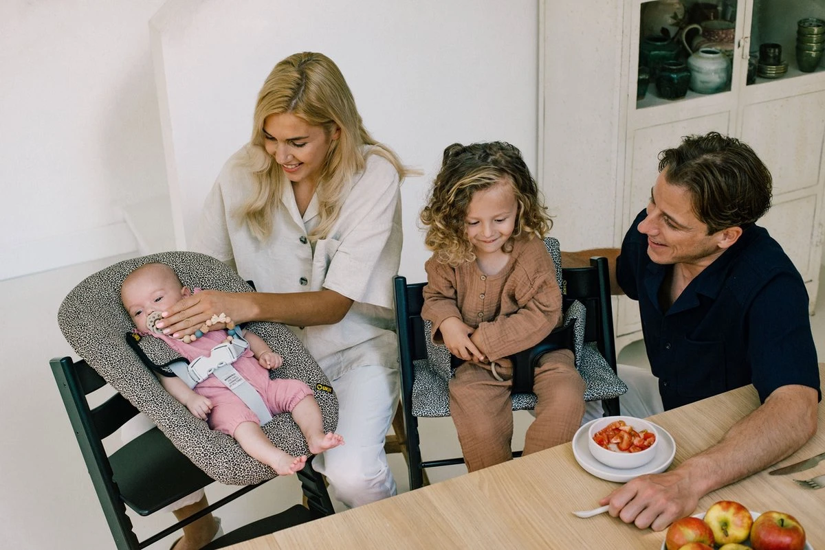 Ukje Stoelverkleiner - Geschikt voor Stokke Tripp Trapp - Geplastificeerd - Kinderstoel - Kussenset - Wit aap - Extra dik Ukje Stoelverkleiner - Geschikt Voor Stokke Tripp Trapp - Geplastificeerd - Kinderstoel - Kussenset - Wit Aap - Extra Dik -Baby Verzorging 1200x801 12