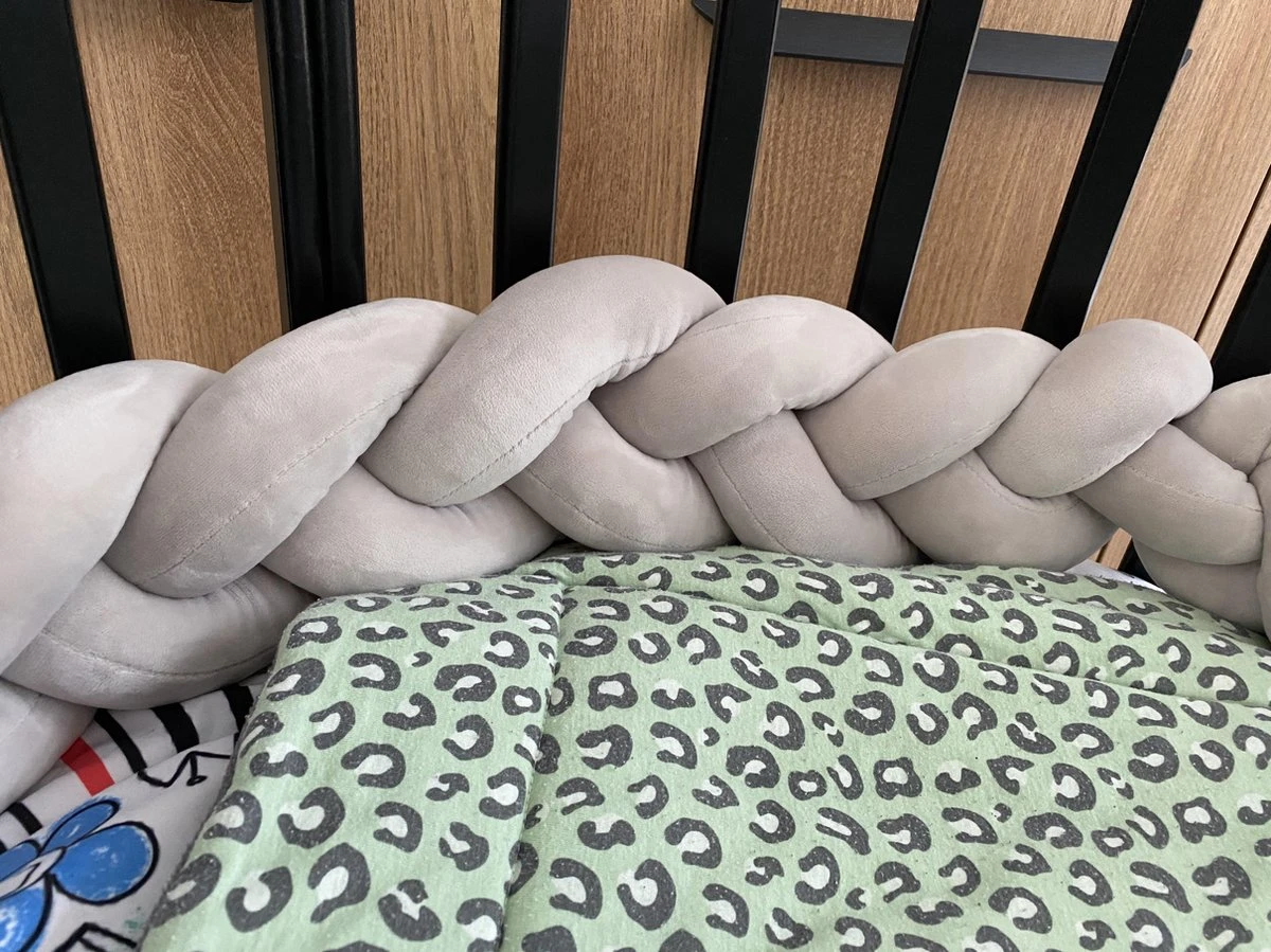 IL BAMBINI Gevlochten baby bed bumper Treccia - Bedomrander - Box omrander - Hoofdbeschermer - Boxrand - Bedbumper - Stootrand - Boxomrander - (3 meter) Grijs IL BAMBINI Gevlochten Baby Bed Bumper Treccia - Bedomrander - Box Omrander - Hoofdbeschermer - Boxrand - Bedbumper - Stootrand - Boxomrander - (3 Meter) Grijs -Baby Verzorging 1200x899 15