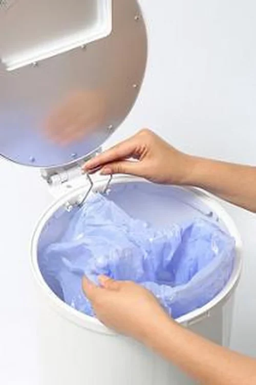 DiaperPail - Clear White - Luieremmer Met Speciale Luiersluis - Werkt Met Normale Vuilniszakken - Luxe Luieremmer - Geen Speciale Cassettes - Geen Geurtjes - Makkelijk Schoon Te Maken - Is Gemaakt Van Aluminium -Baby Verzorging 798x1200 6