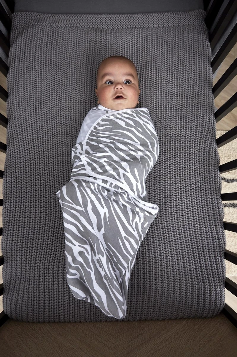 SwaddleMeyco Inbakerdoek Zebra - 0-3 maanden - grijs SwaddleMeyco Inbakerdoek Zebra - 0-3 Maanden - Grijs -Baby Verzorging 799x1200 68