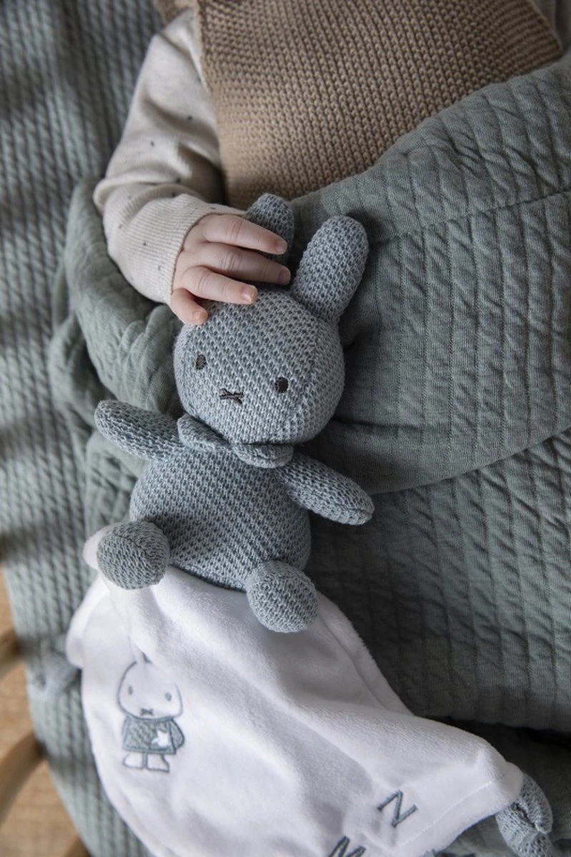 Tiamo Collection Nijntje Knuffeldoekje - Green knit Tiamo Collection Nijntje Knuffeldoekje - Green Knit -Baby Verzorging 799x1200 8