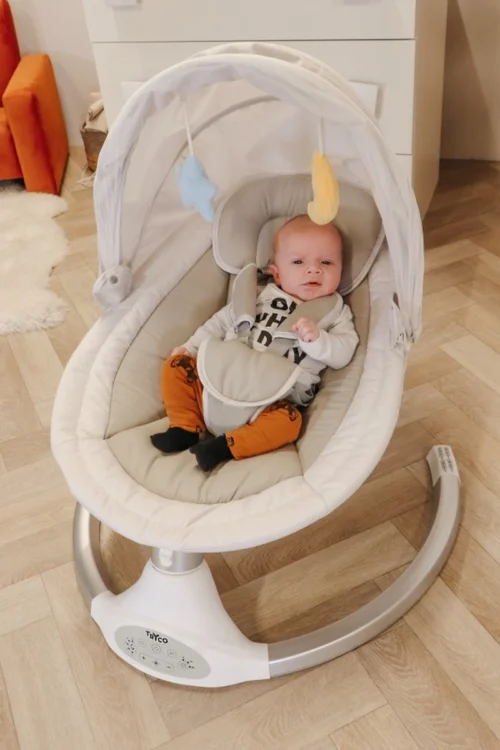 Tryco Hugg Swing Babyschommel - Zilver/Wit - Draaibare Babyswing - Met Muziek 17 Tryco Hugg Swing Babyschommel - Zilver/Wit - Draaibare Babyswing - Met Muziek -Baby Verzorging 800x1200 156