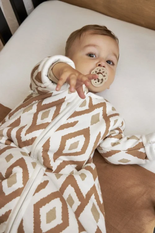 Meyco Ikat/Uni Wieglaken - 2-pack - Sand/toffee - 75x100cm 6 Meyco Ikat/Uni Wieglaken - 2-pack - Sand/toffee - 75x100cm -Baby Verzorging 800x1200 260