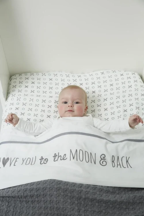 Meyco Love You To The Moon & Back Wieglaken - Grey - 75x100cm -Baby Verzorging 800x1200 275