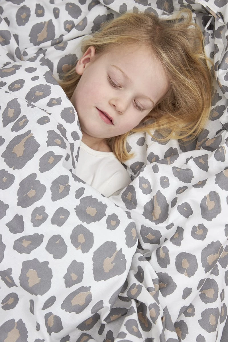 Meyco Panter dekbedovertrek peuter - Neutral - 120x150 cm Meyco Panter Dekbedovertrek Peuter - Neutral - 120x150 Cm -Baby Verzorging 800x1200 300