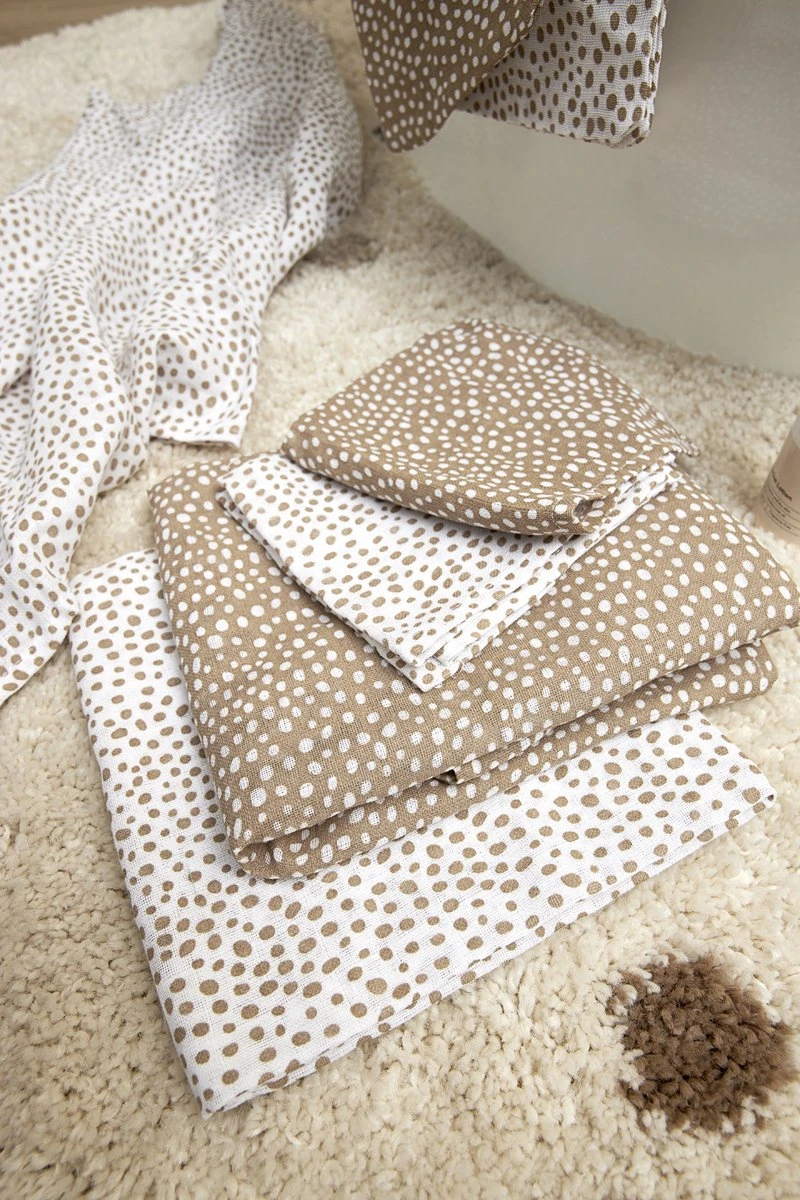 Meyco Cheetah swaddle - 2-pack - hydrofiel - taupe - 120x120cm Meyco Cheetah Swaddle - 2-pack - Hydrofiel - Taupe - 120x120cm -Baby Verzorging 800x1200 90