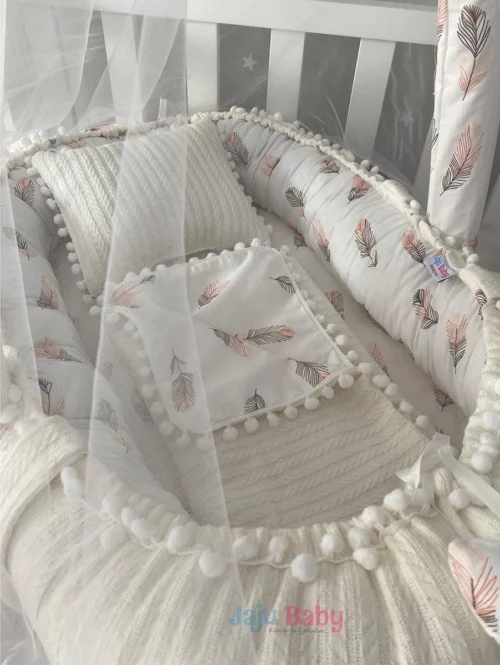 Jaju Baby - Babynestje, Hoofdkussen En Klamboe - Organische Katoen - Antibacterieel Babynestje - Anti-Allergisch Babynestje - Wit En Veer Patroon - 74 X 40 Cm 4 Jaju Baby - Babynestje, Hoofdkussen En Klamboe - Organische Katoen - Antibacterieel Babynestje - Anti-Allergisch Babynestje - Wit En Veer Patroon - 74 X 40 Cm -Baby Verzorging 902x1200 4